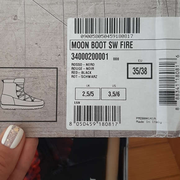 🔥Star wars Moon Boots Women (8)/ Kids(6) - Picture 2 of 10